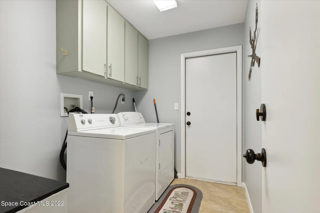 Photo of 5575 Graham Street