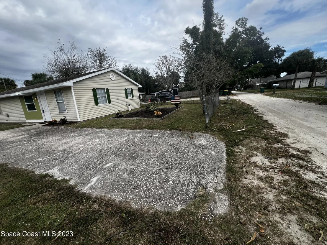 Photo of 142 Homburg Place