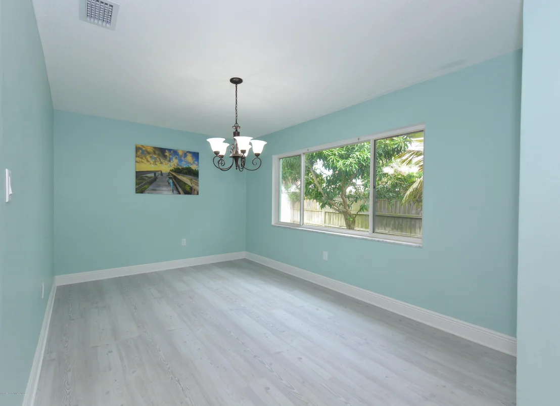 Photo of 460 Oak Ridge Drive