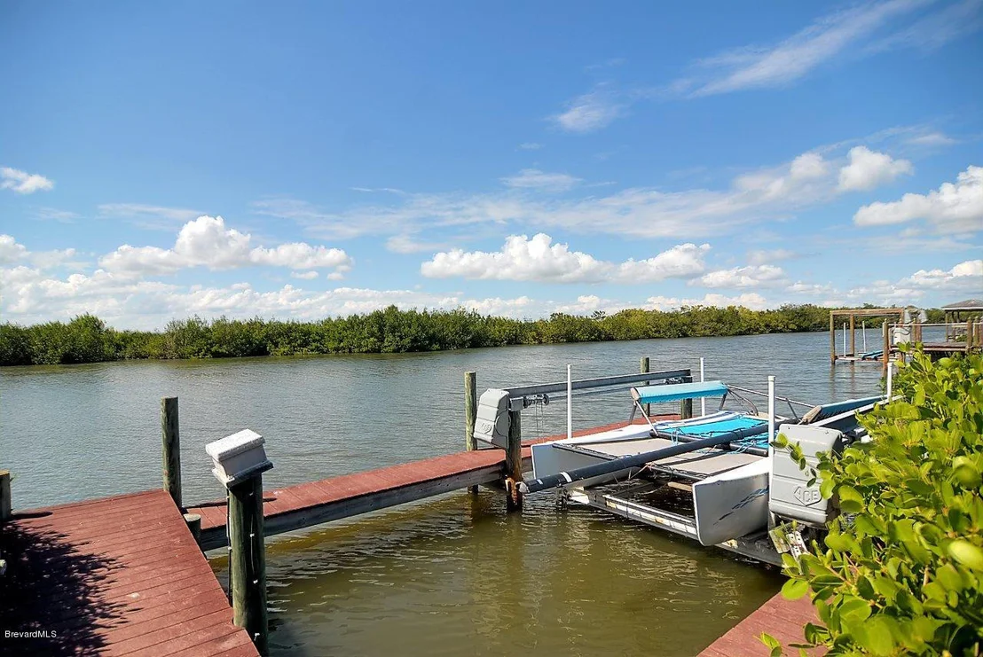 Photo of 334 Lanternback Island Drive