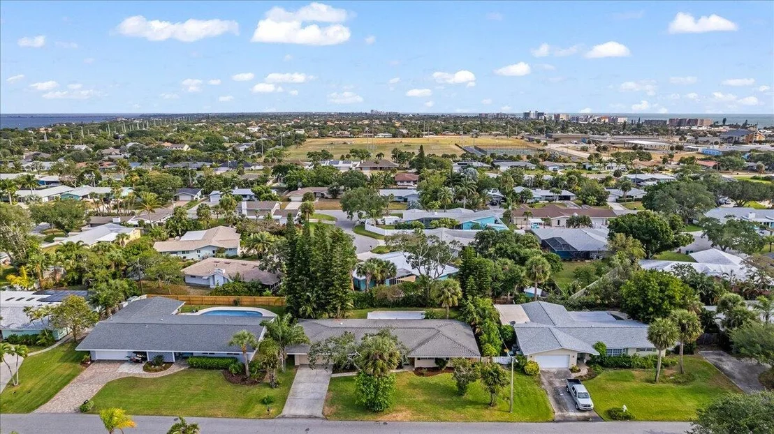 Photo of 550 Seabreeze Drive