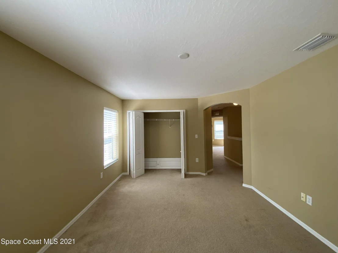 Photo of 300 Cavern Ave Avenue SE