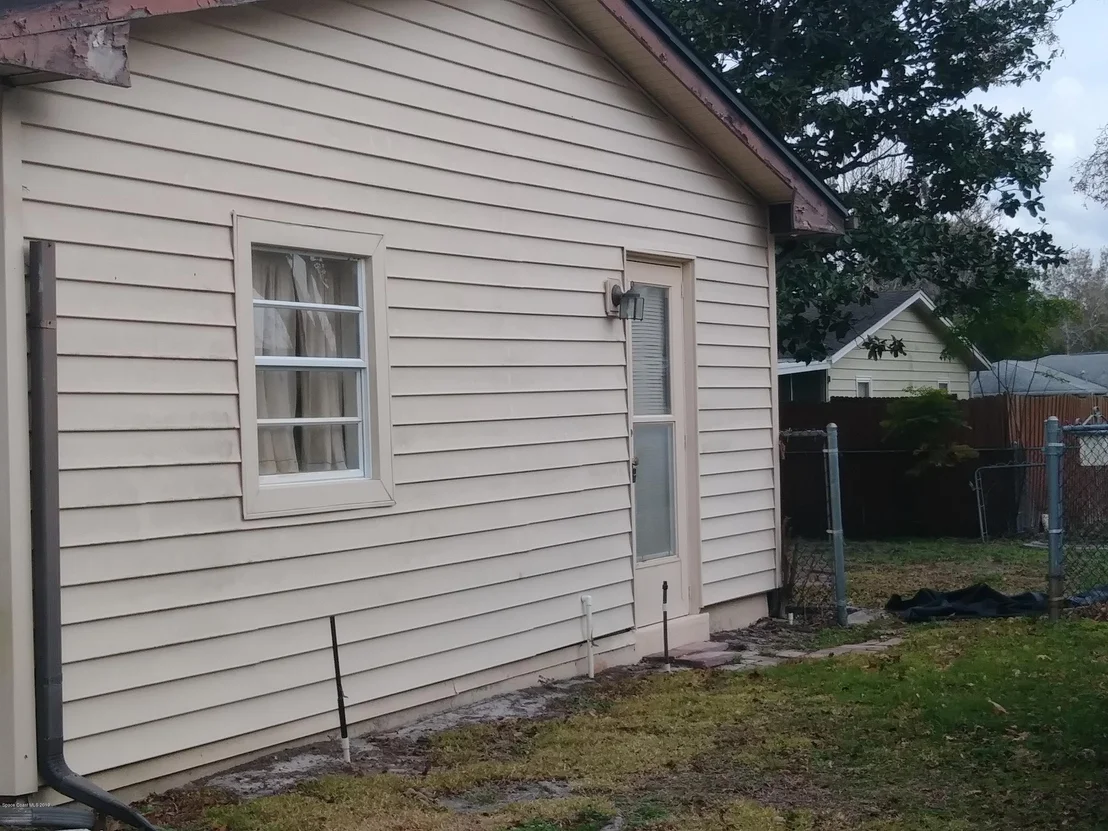Photo of 4384 Collins Road