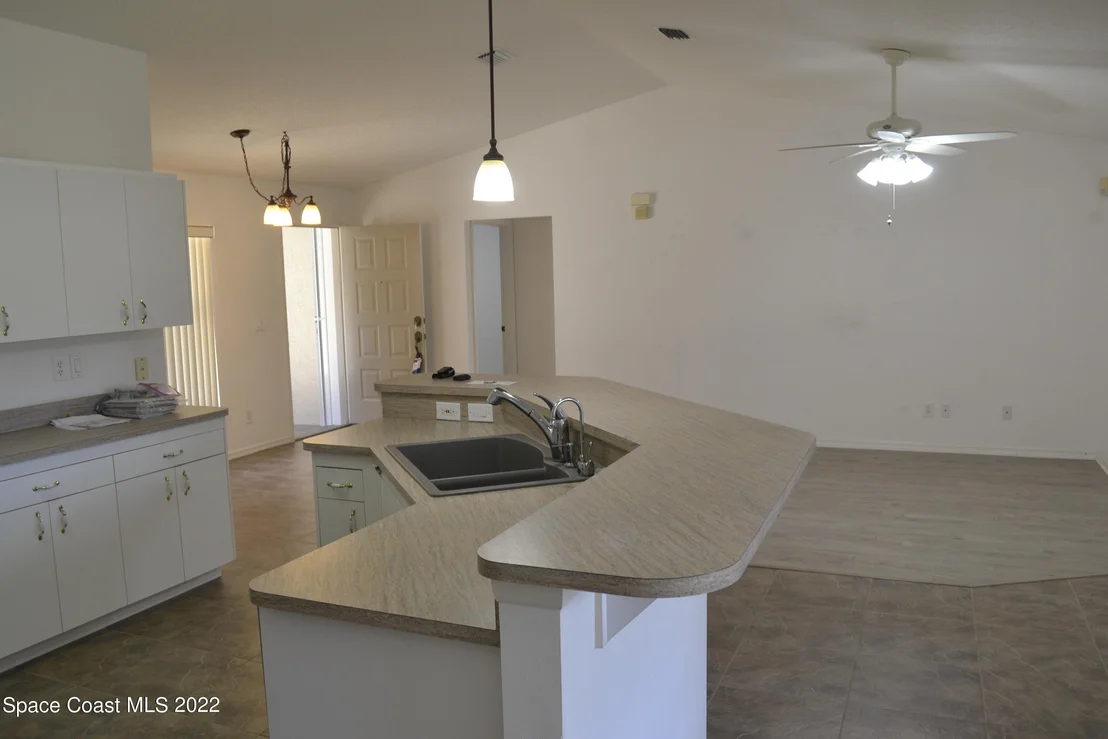 Photo of 4048 Arlington Avenue