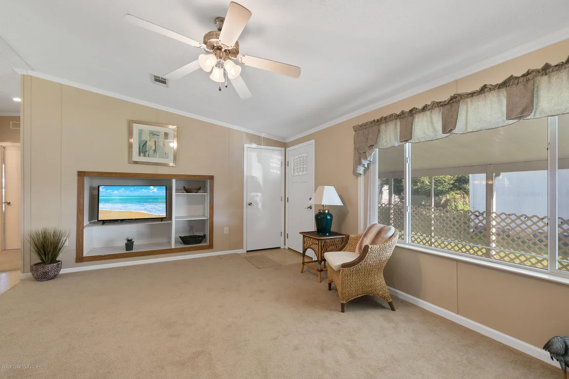 Photo of 547 Marnie Circle