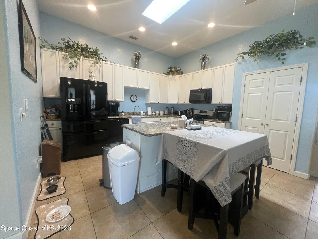 Photo of 471 Carley Lane