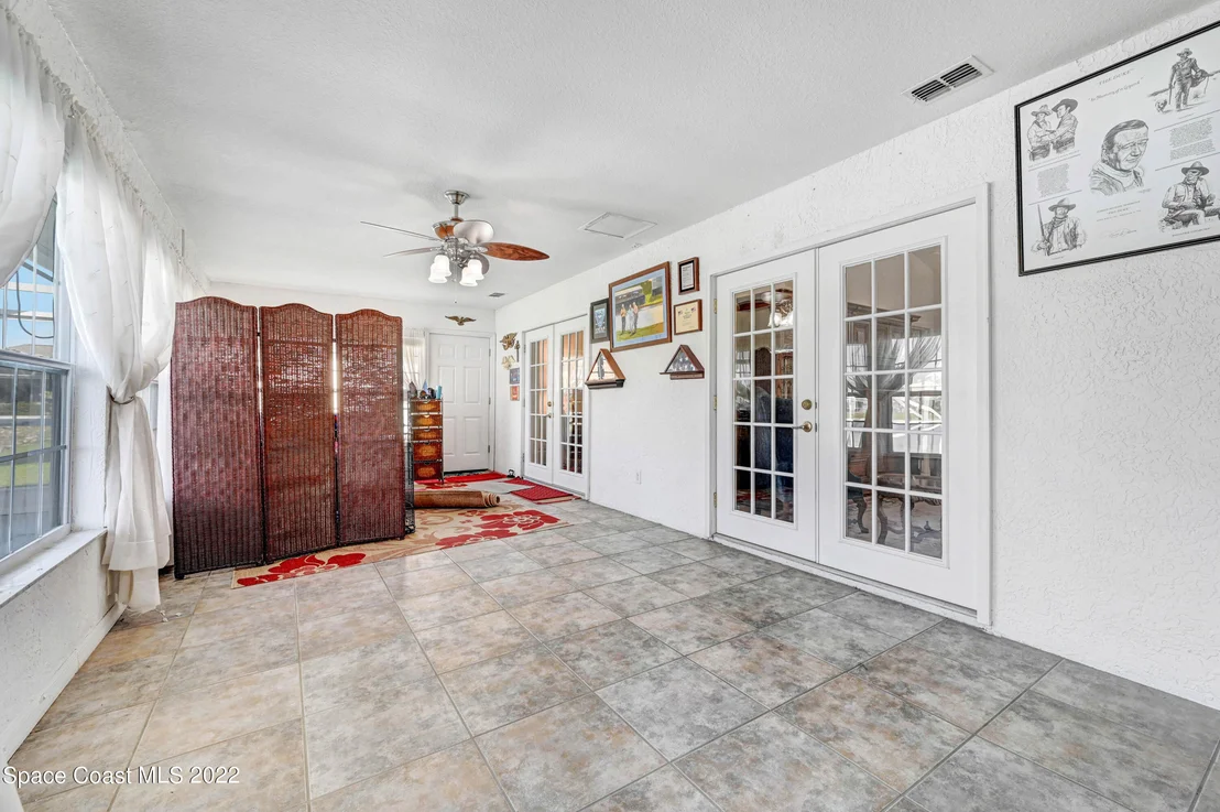 Photo of 2027 Thesy Drive