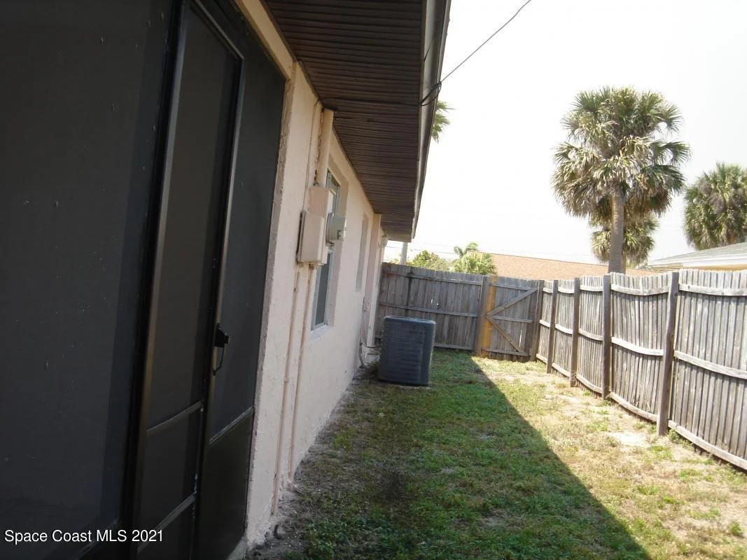 Photo of 725 Palm Drive