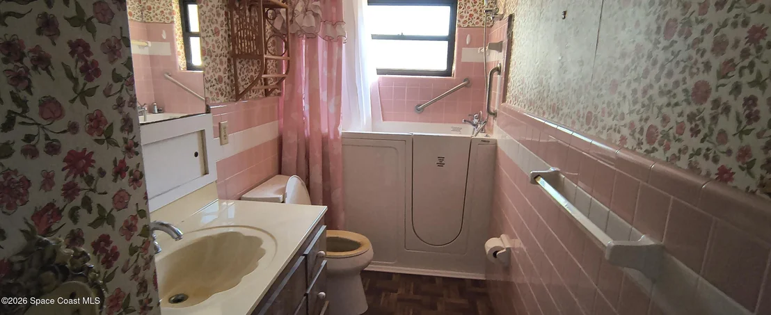 Photo of 2441 Lorna Drive