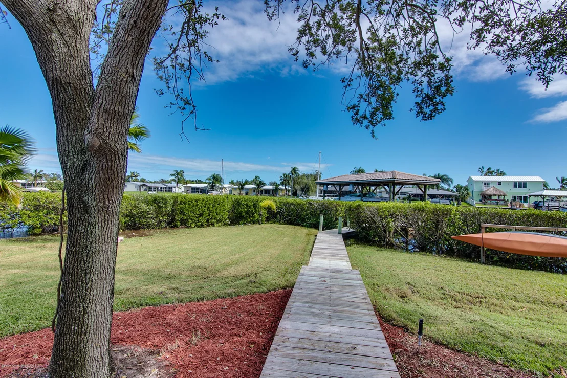 Photo of 256 Lanternback Island Drive