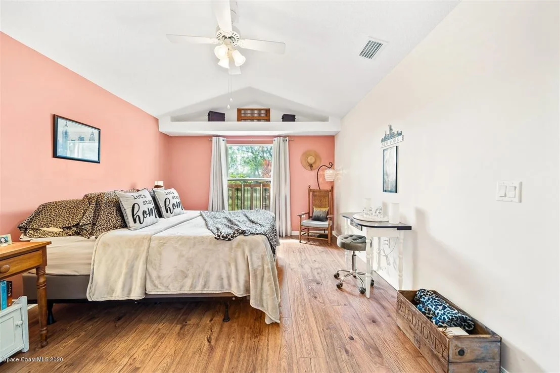 Photo of 2484 Addington Circle