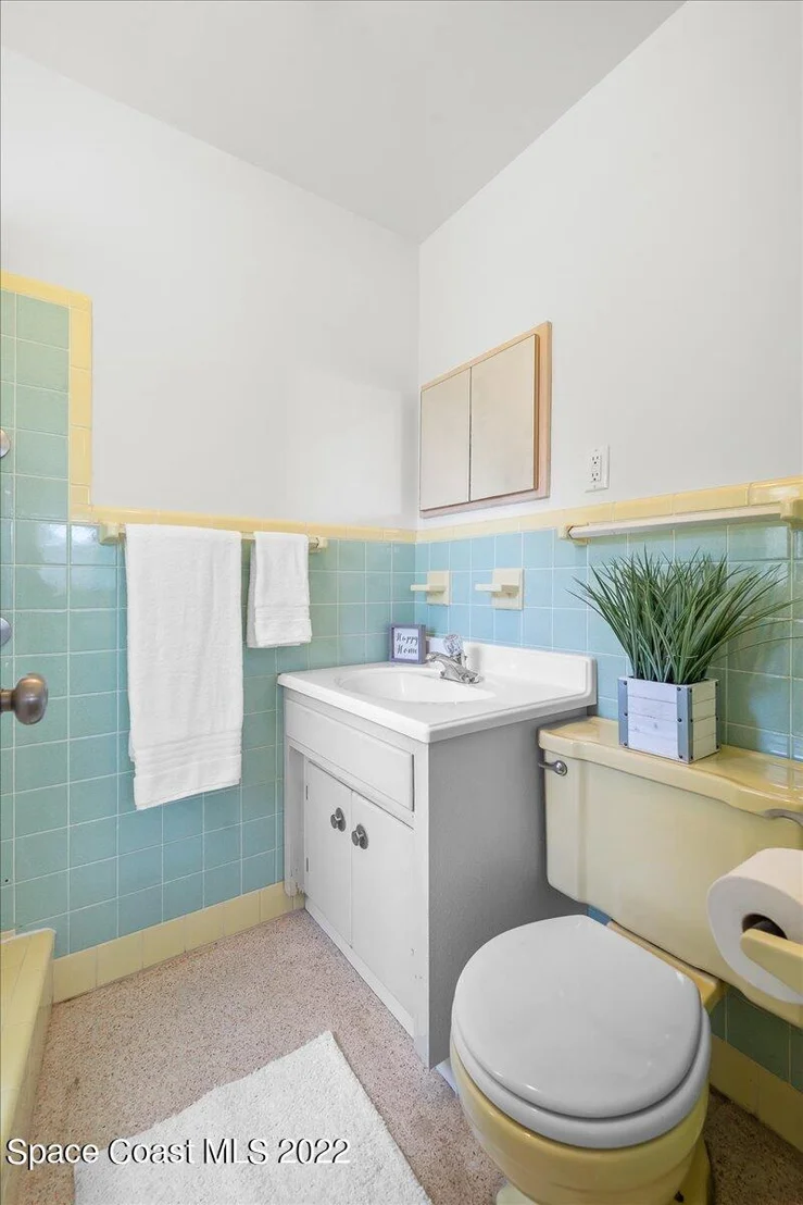 Photo of 453 Dolphin Street