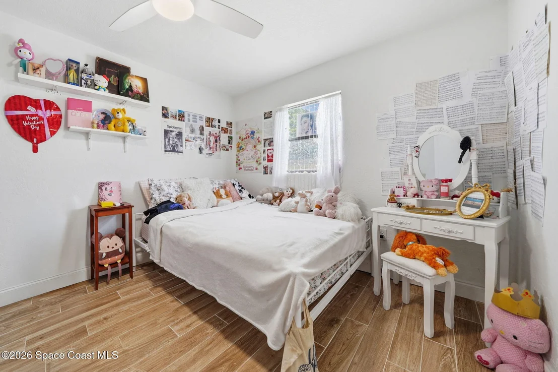 Photo of 2440 Warwick Road