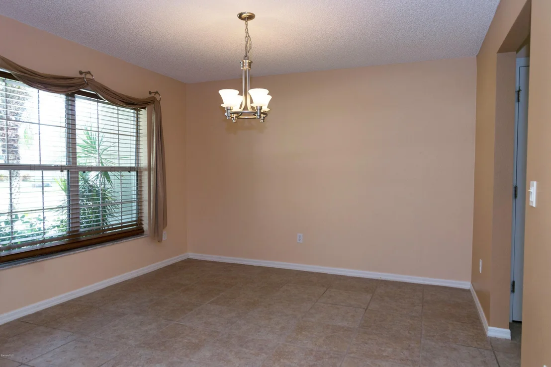 Photo of 1740 Whitman Drive