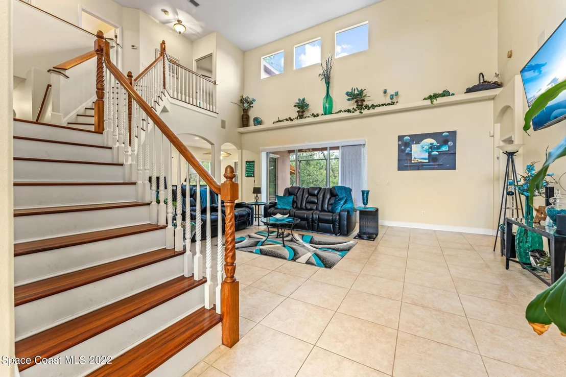 Photo of 1358 Centennial Way
