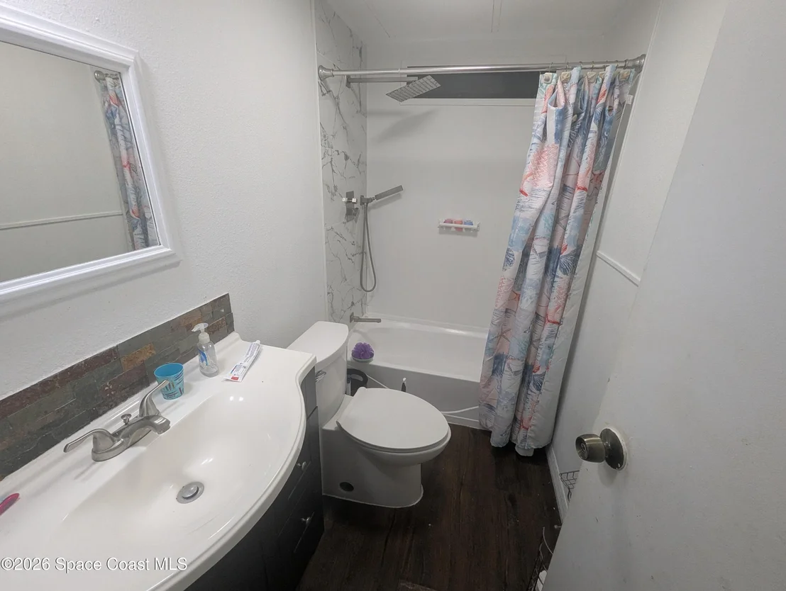 Photo of 478 E Dolphin Circle E