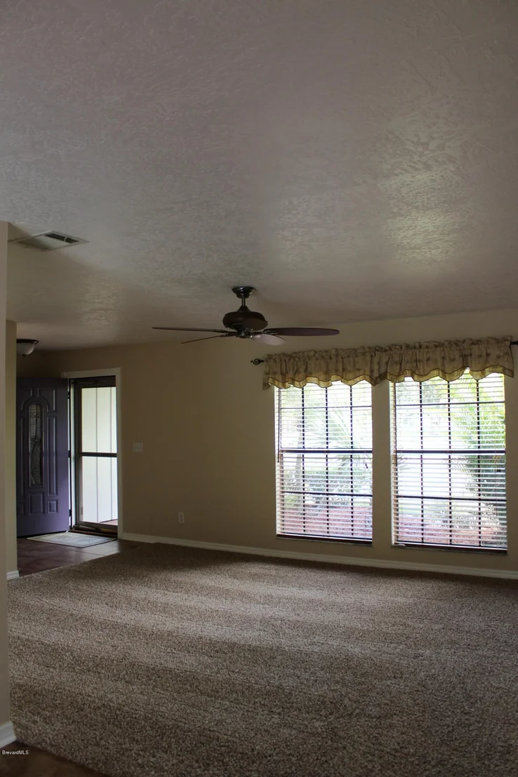 Photo of 2155 Bridle Path