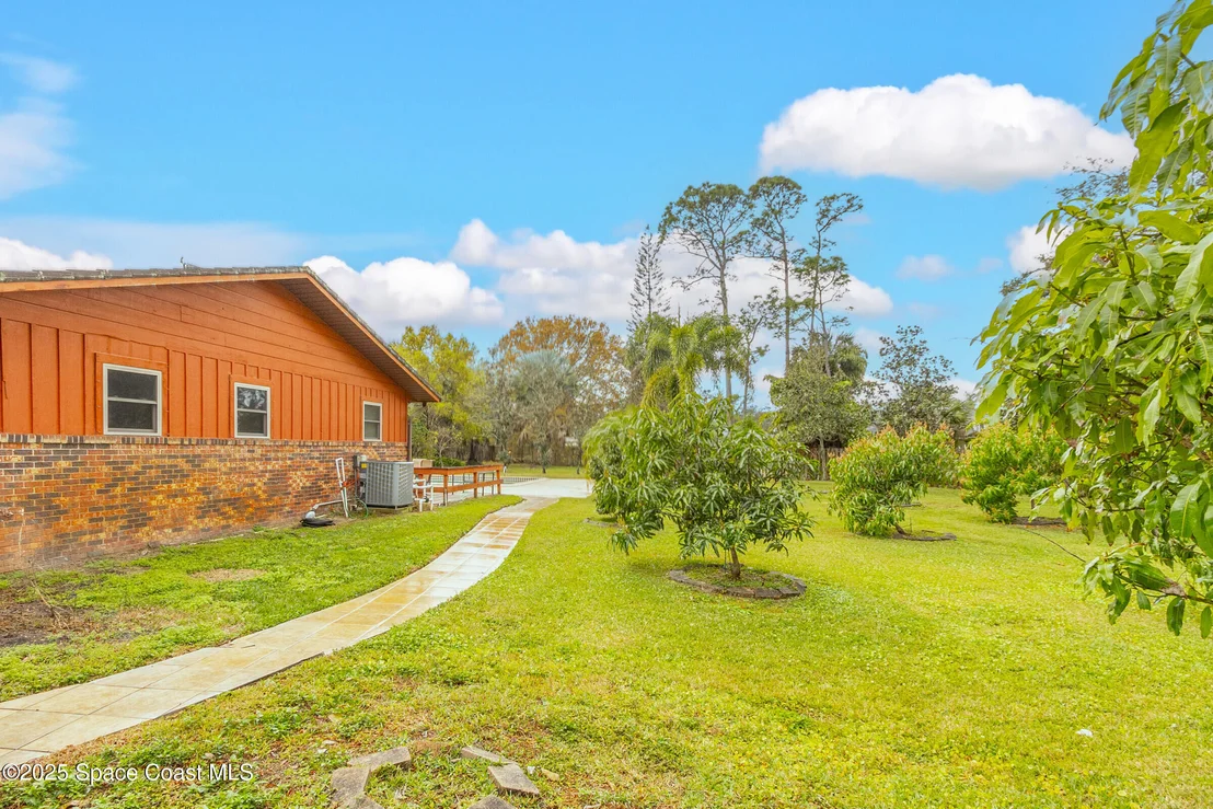 Photo of 8041 Pine Needle Lane