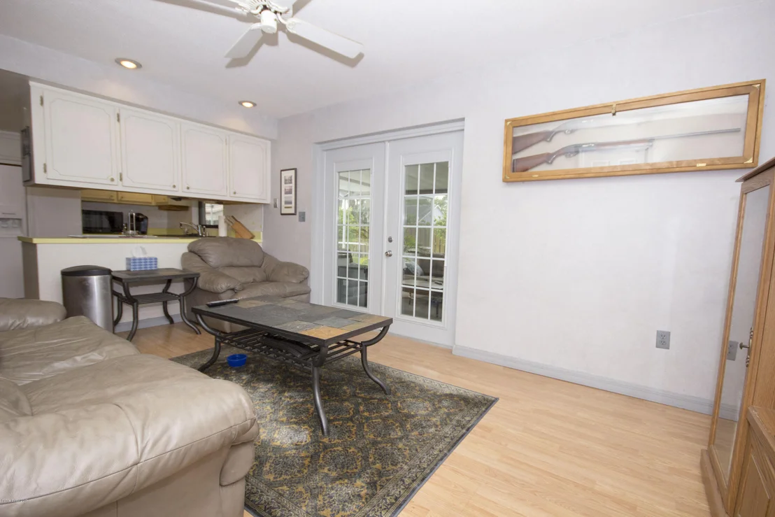 Photo of 863 Westport Drive