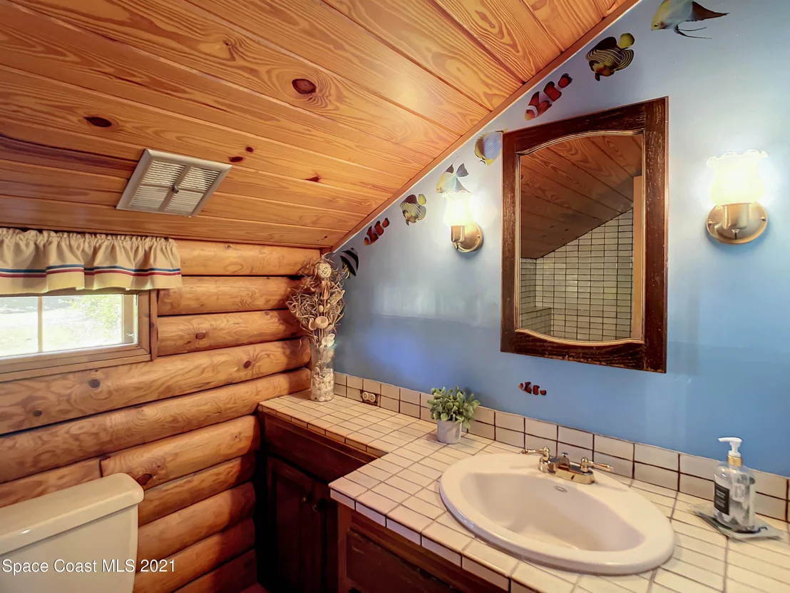 Photo of 4340 Burkholm Road