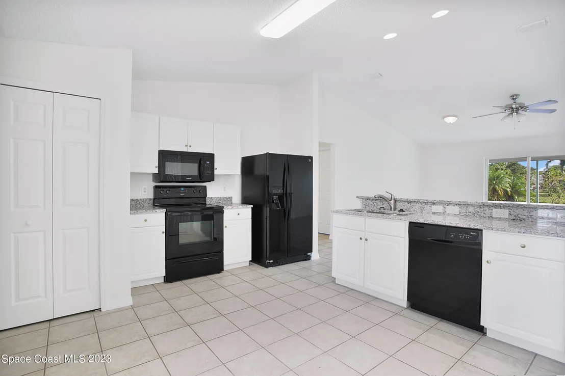 Photo of 1019 Jacaranda Circle