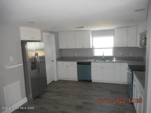 Photo of 335 Maplewood Boulevard