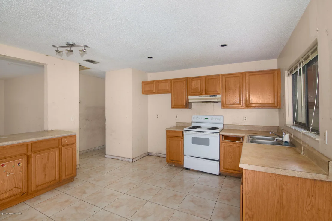 Photo of 1538 Creel Road NE