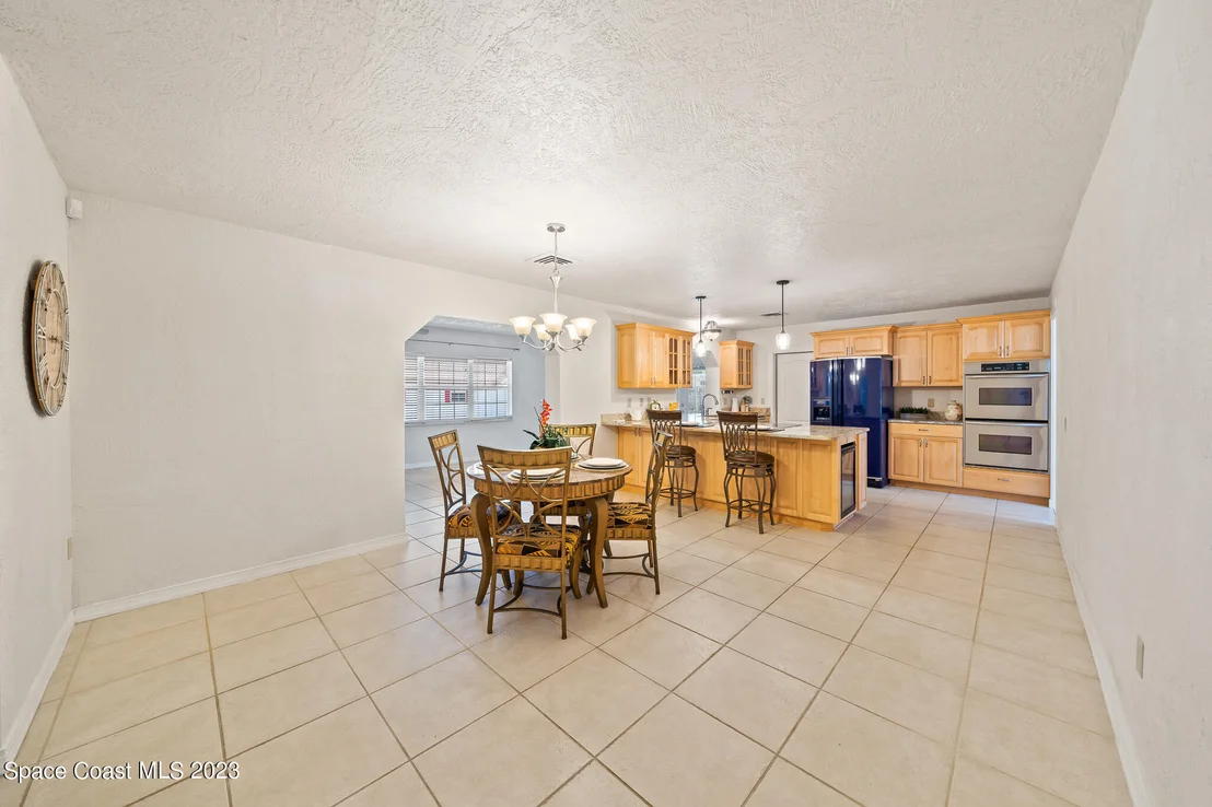 Photo of 863 Pelican Lane