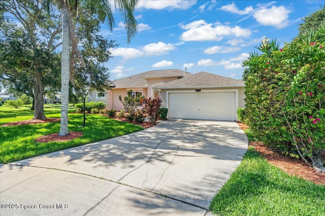 Photo of 5790 Sheffield Place