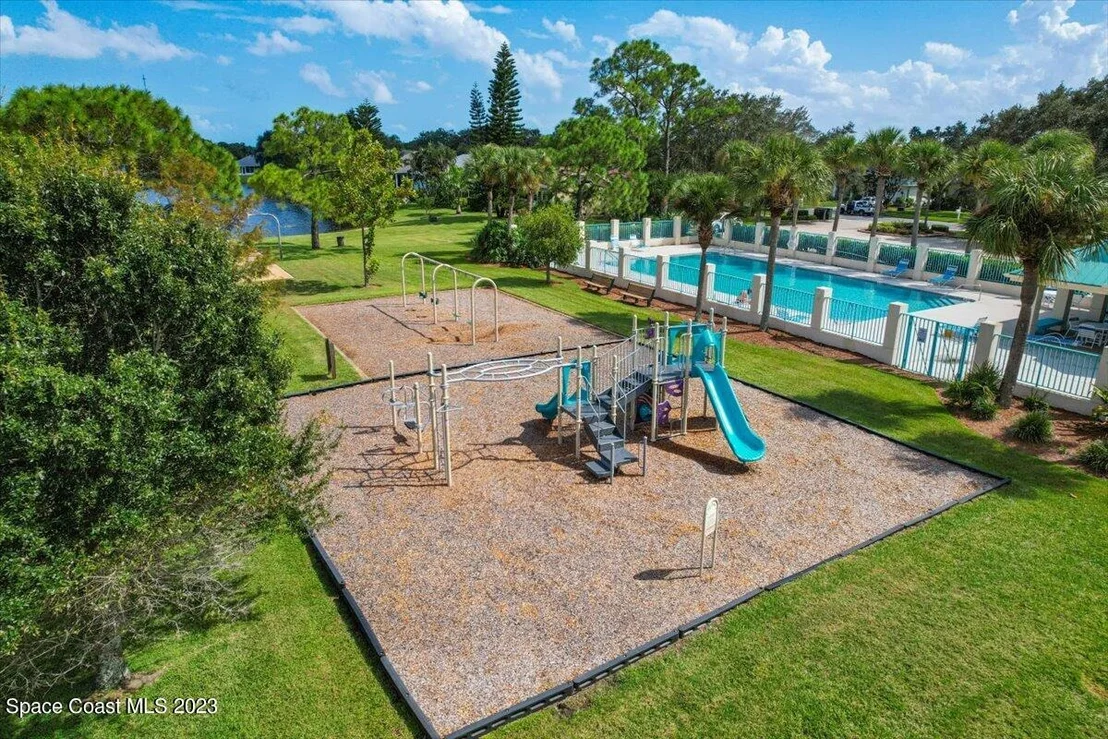 Photo of 767 Thrasher Drive