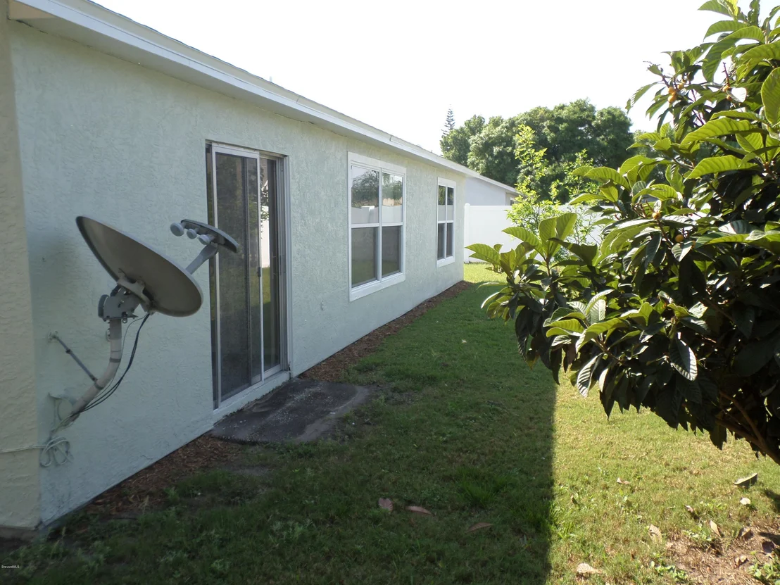 Photo of 831 Pine Shadows Avenue