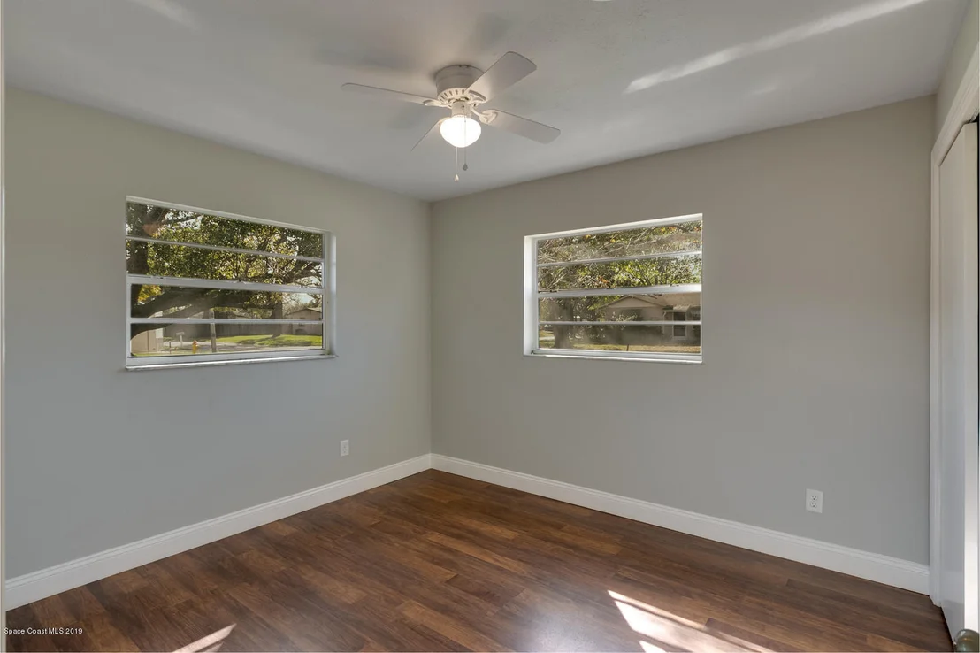 Photo of 1324 Estridge Drive