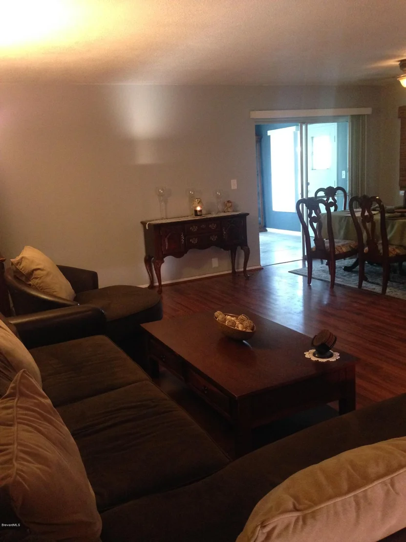 Photo of 3082 NE Garden Terrace