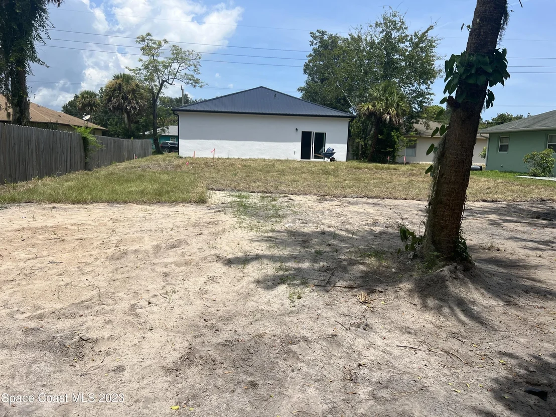 Photo of 3033 Wiley Avenue