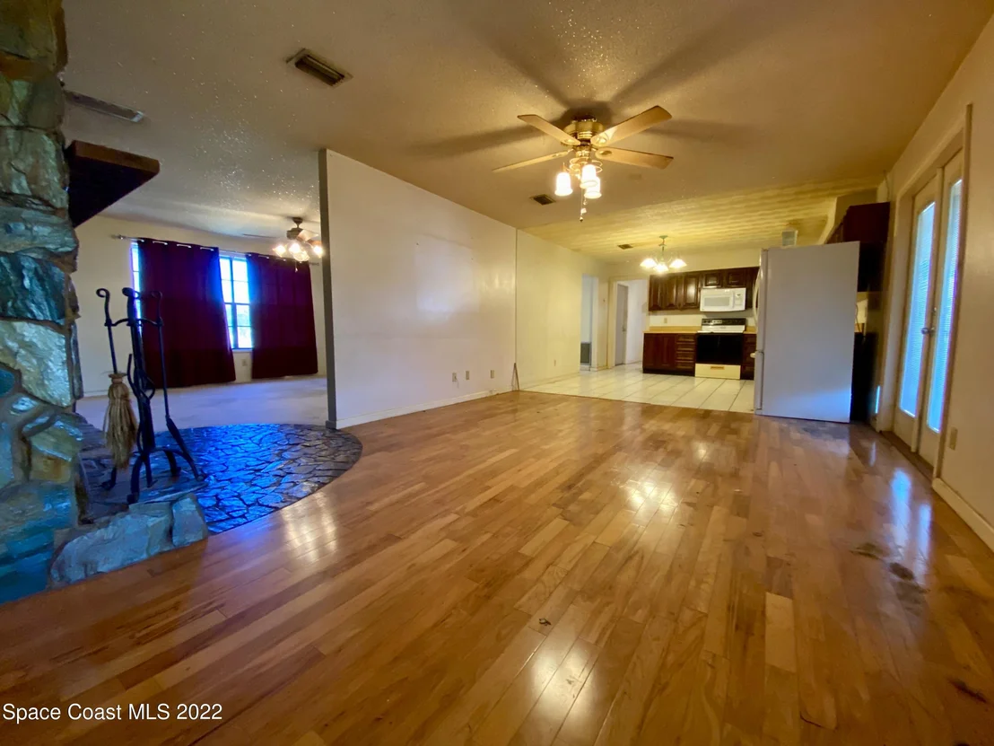 Photo of 3965 Oakland Street