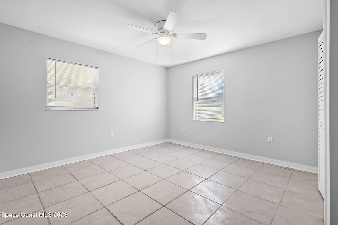 Photo of 472 Gray Road