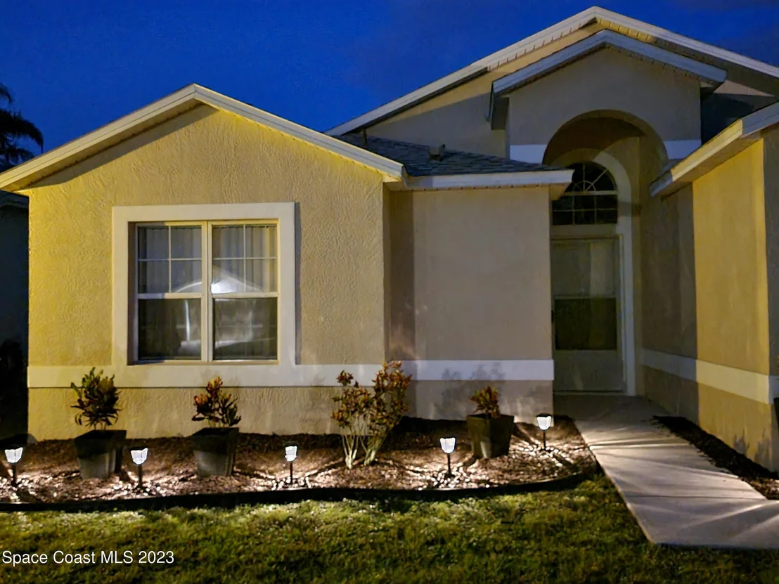 Photo of 8005 Bracken Lane