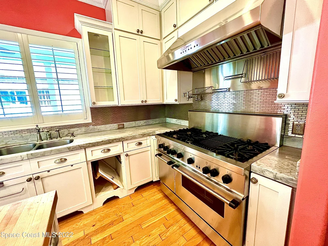 Photo of 202 Waterside Drive
