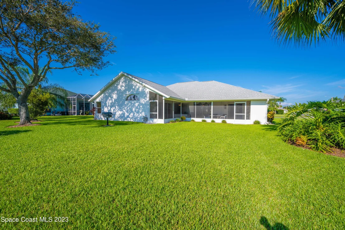 Photo of 5621 Herons Landing Drive