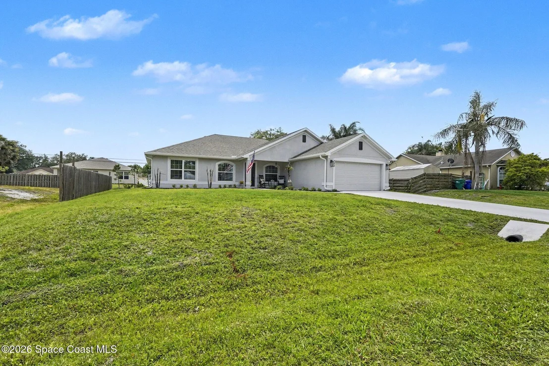 Photo of 780 Helicon Terrace
