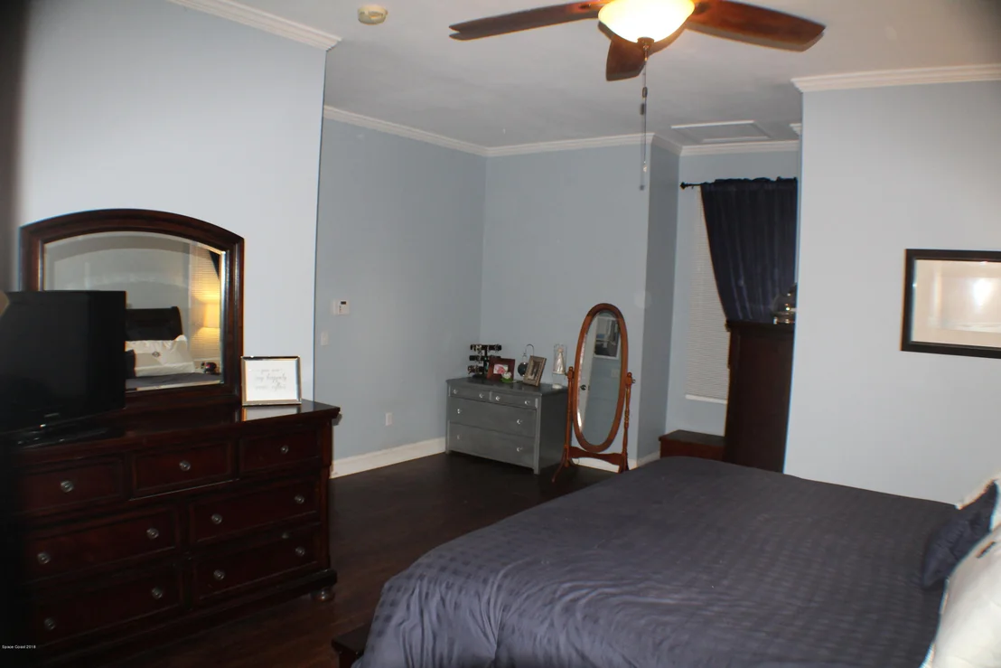Photo of 8735 Sheridan Road