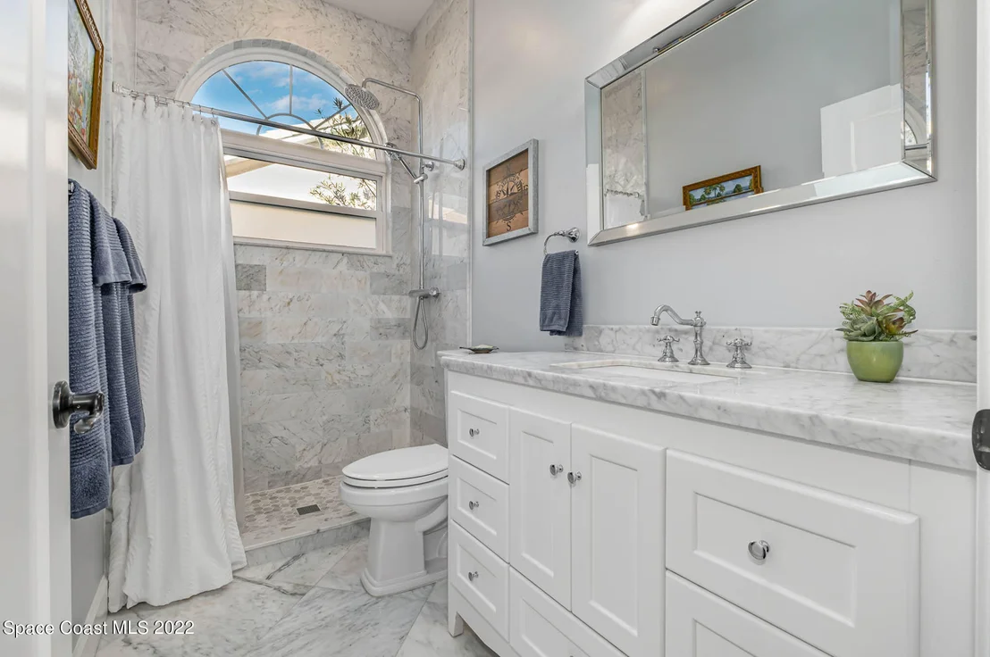 Photo of 914 Palm Brook Drive