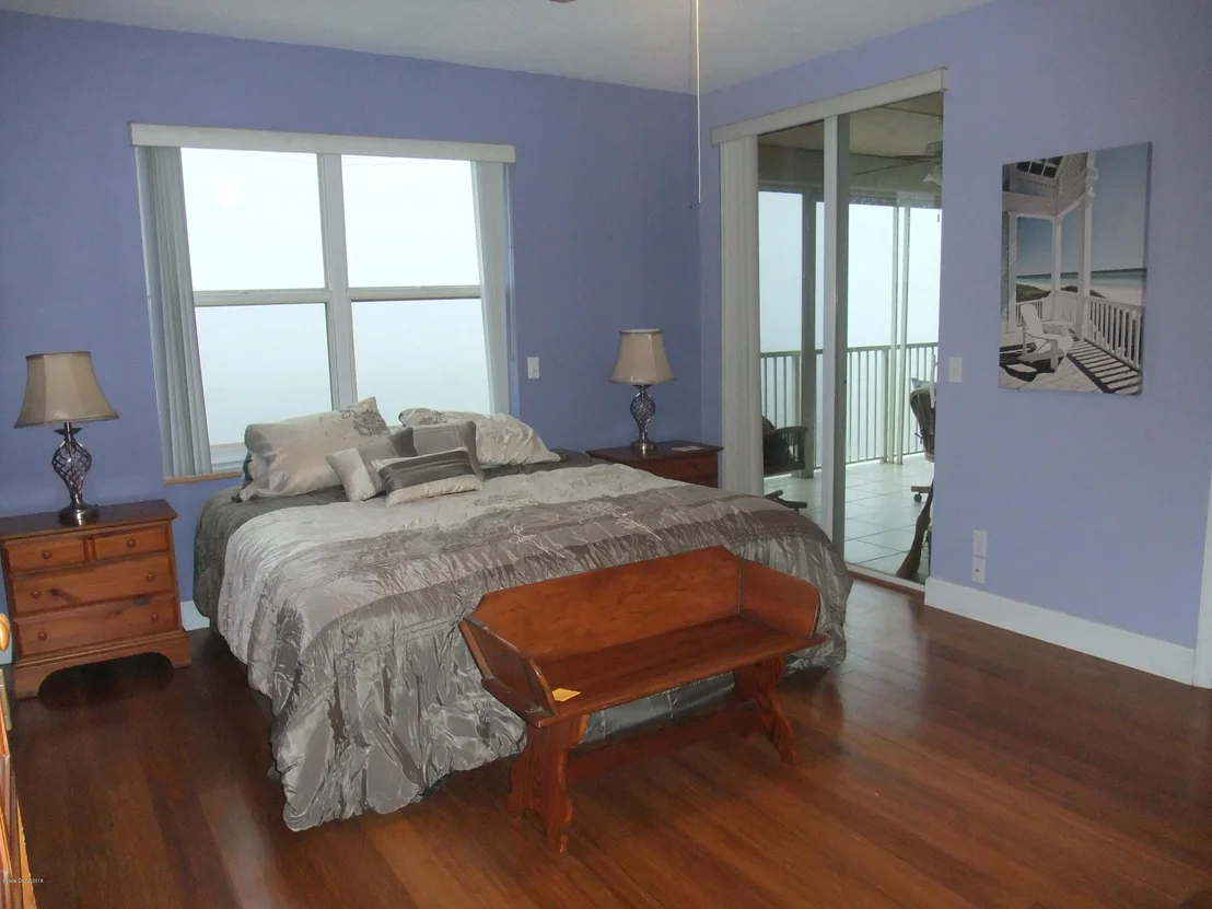 Photo of Unit 702 at 102 Riverside Drive