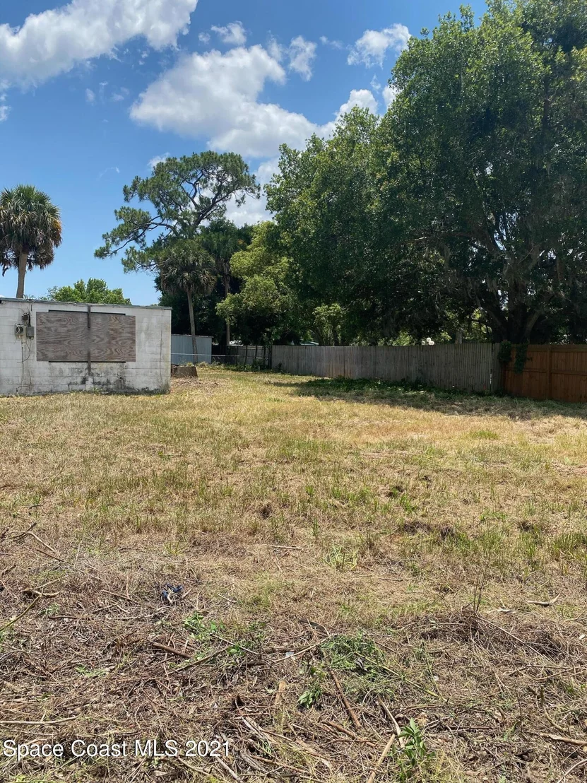 Photo of 2040 Old Dixie Highway
