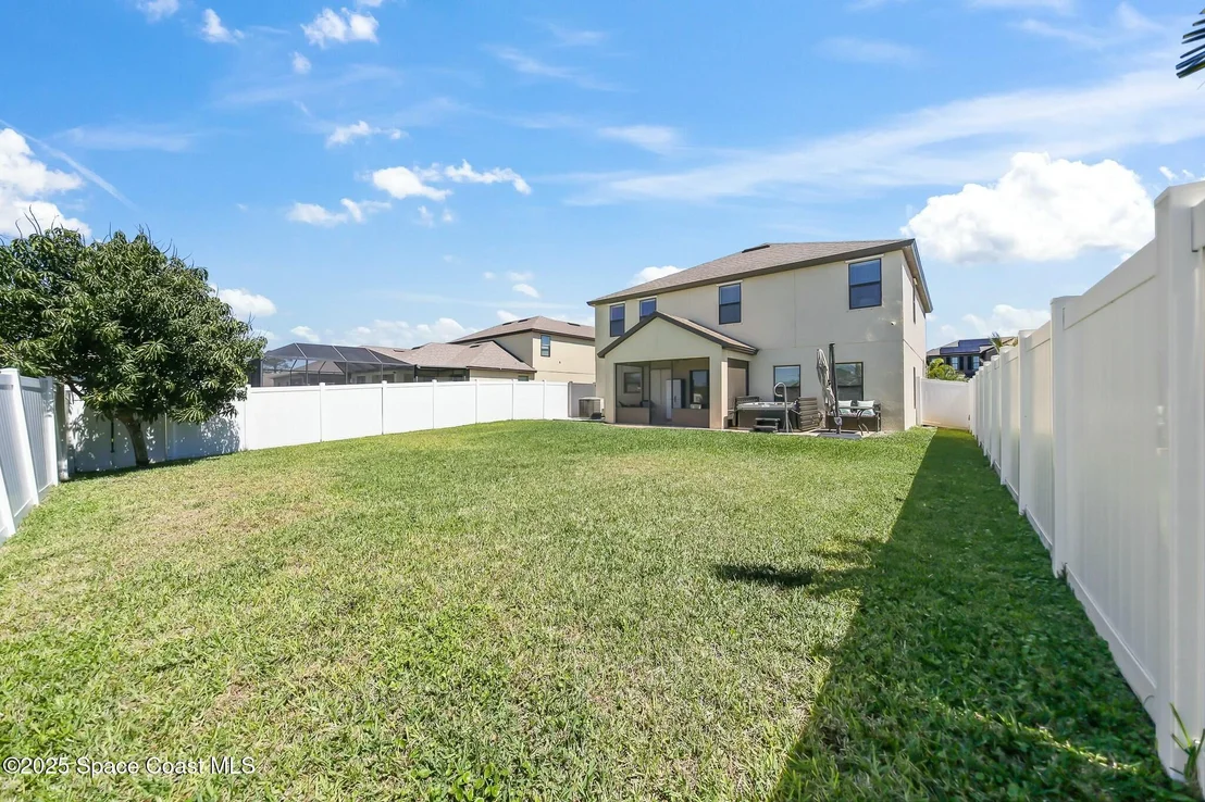 Photo of 1032 Peta Way