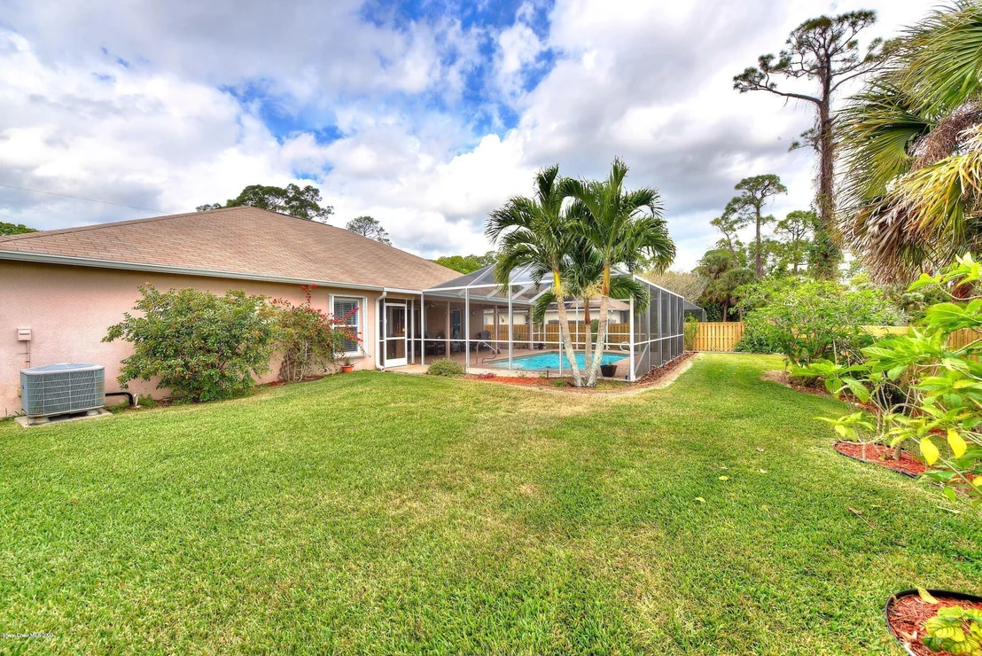 Photo of 706 La Veta Drive