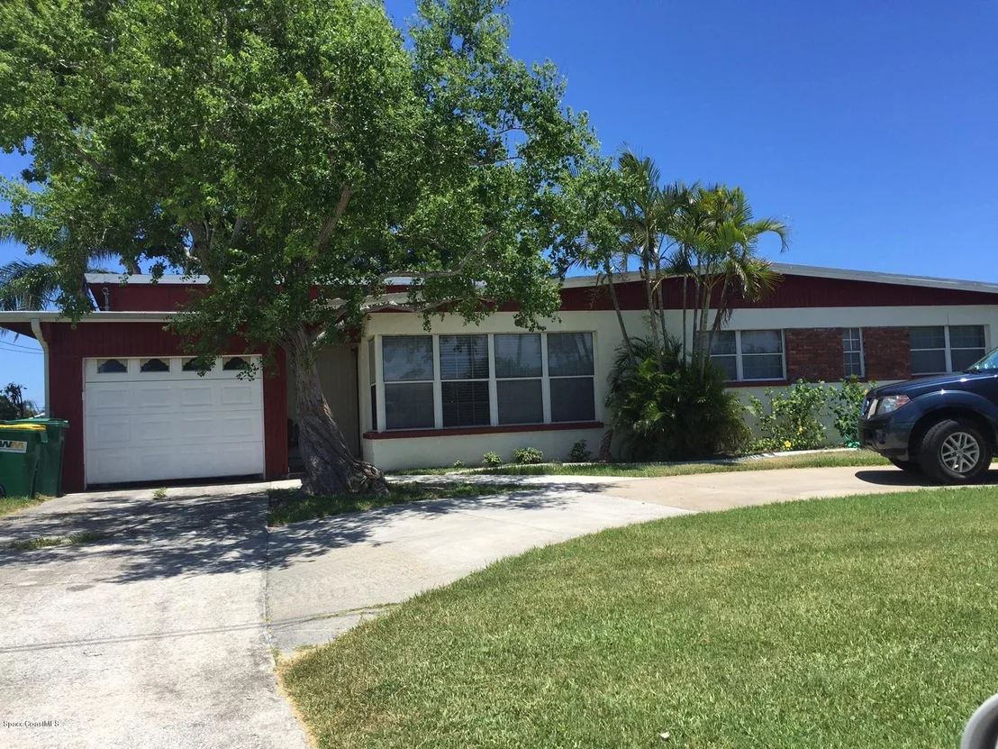 Photo of 350 Angelo Lane