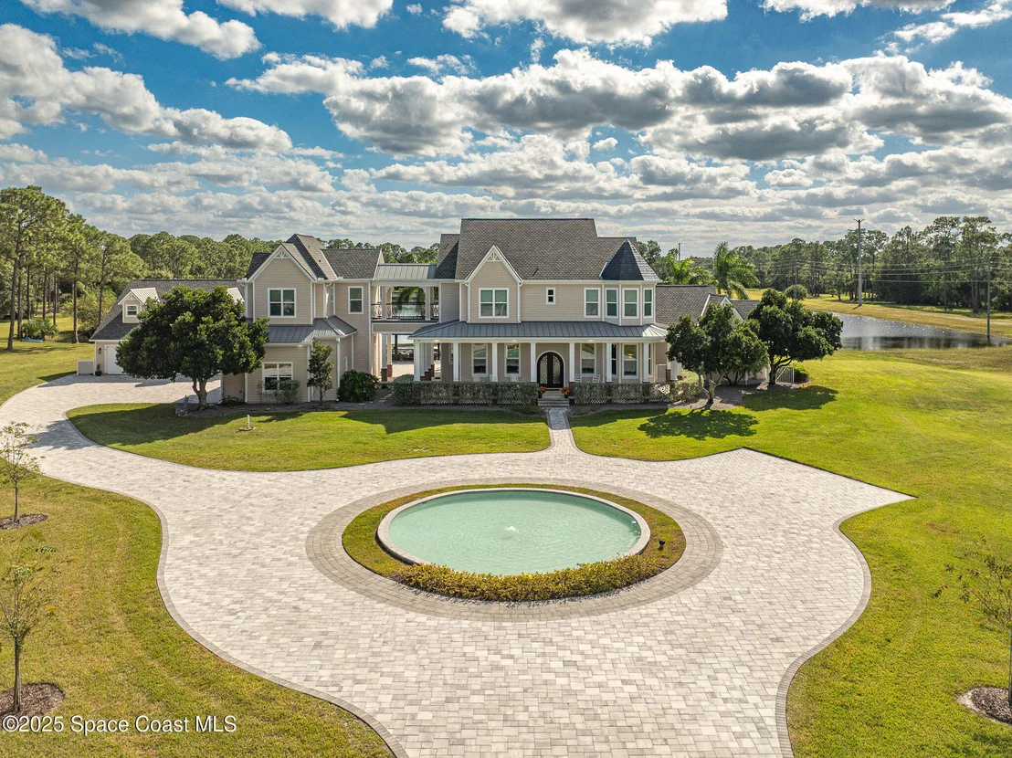 Photo of 4236 Hield Road NW