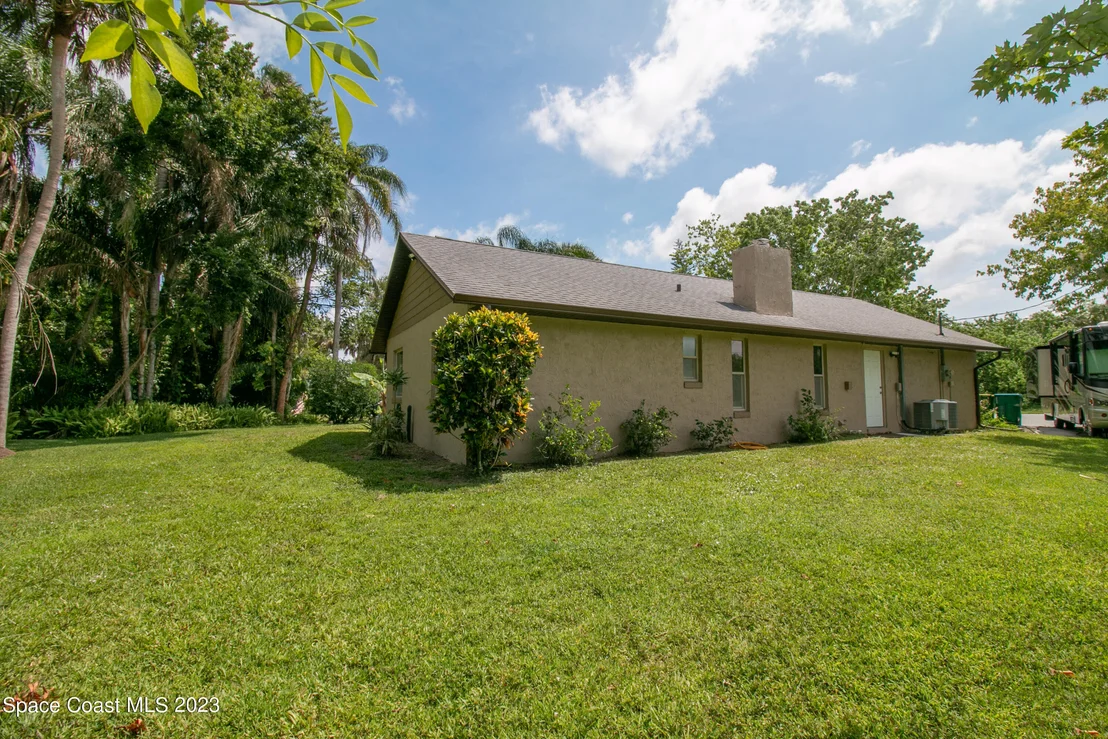 Photo of 207 Saldon Lane