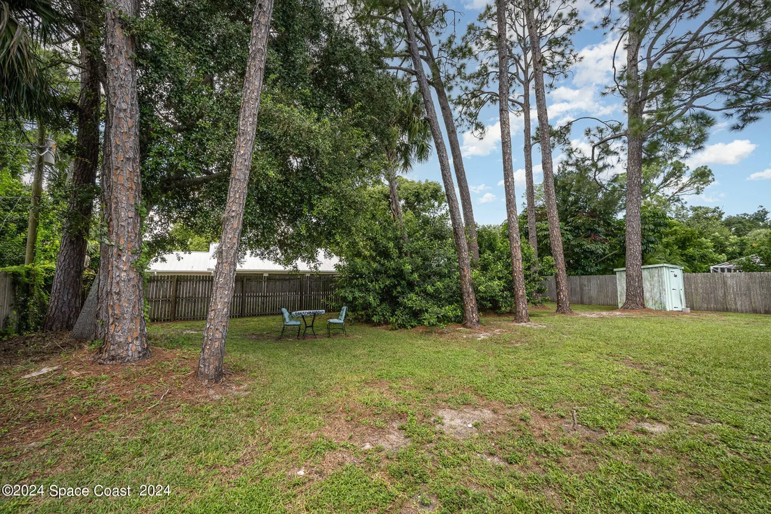 Photo of 6434 Cable Avenue